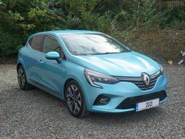 Renault Clio Hatchback, Petrol, 2021, Blue