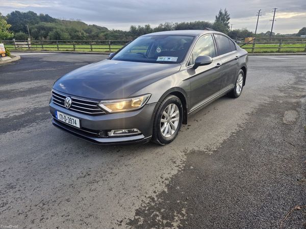 Volkswagen Passat Saloon, Diesel, 2017, Grey