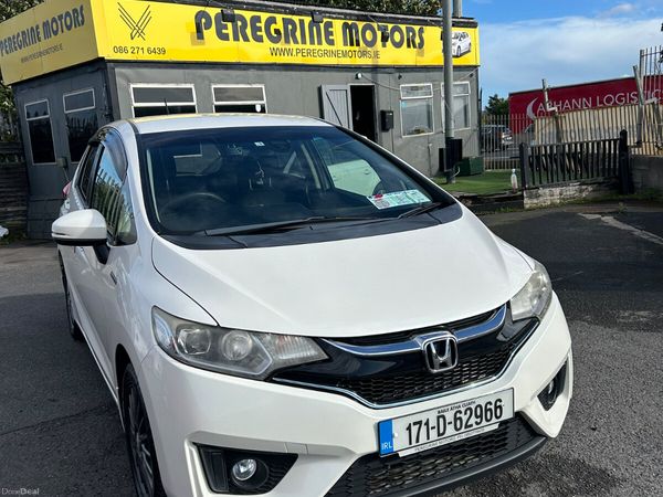 Honda Fit Hatchback, Petrol Hybrid, 2017, White