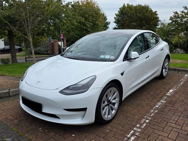 Tesla Model 3 Saloon, Electric, 2021, White