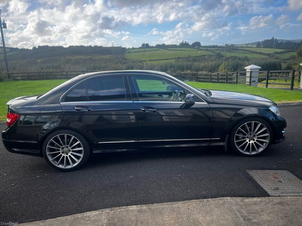 Mercedes-Benz C-Class Saloon, Diesel, 2013, Black