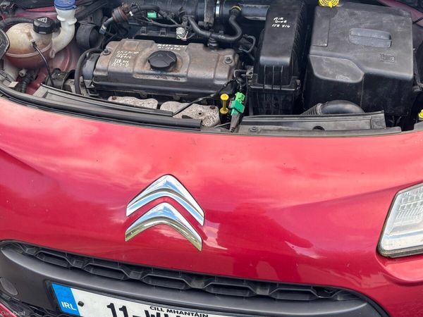 Citroen C3 Hatchback, Petrol, 2011, Red