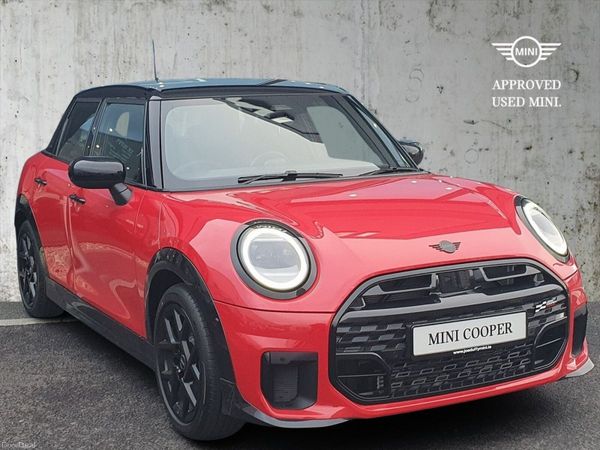 Mini Cooper Hatchback, Petrol, 2026, Red