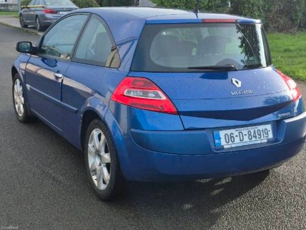 Renault Megane Hatchback, Petrol, 2006, Blue
