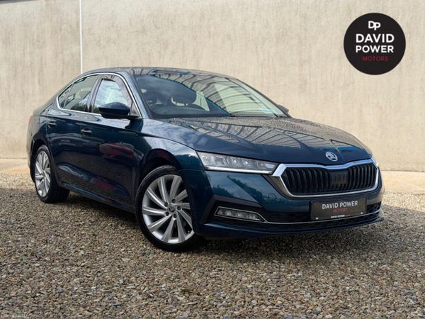 Skoda Octavia Saloon, Diesel, 2021, Blue