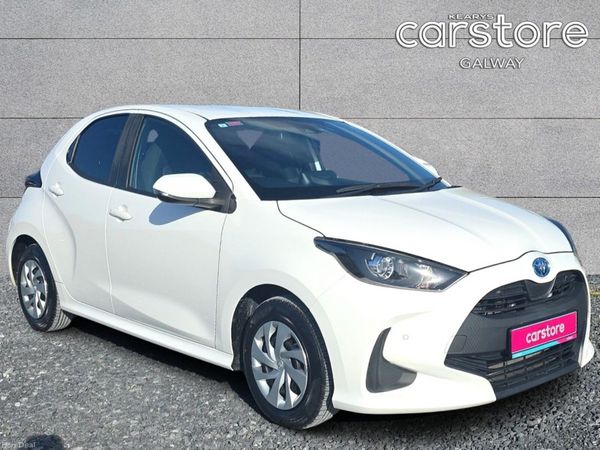 Toyota Yaris Hatchback, Petrol, 2021, White