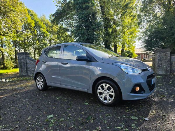 Hyundai i10 Hatchback, Petrol, 2015, Grey