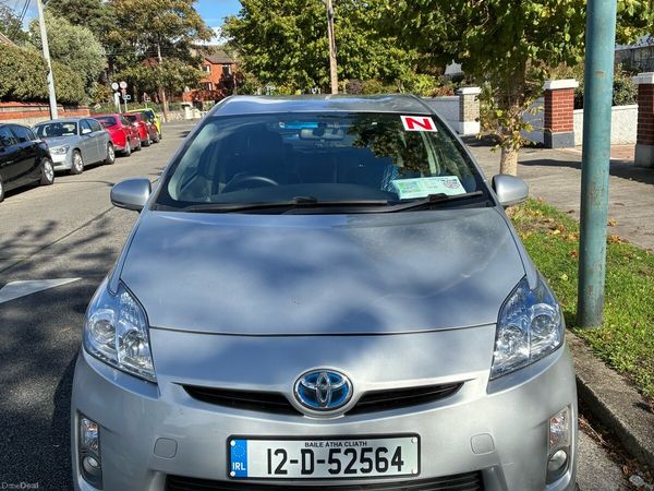 Toyota Prius Hatchback, Petrol Hybrid, 2012, Silver