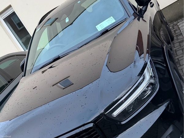 Volvo XC40 Estate/Jeep, Petrol Plug-in Hybrid, 2021, Black