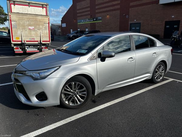 Toyota Avensis Saloon, Diesel, 2018, Silver