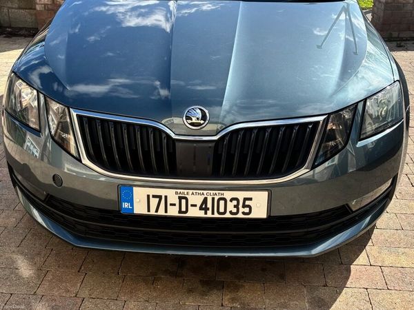 Skoda Octavia Estate, Diesel, 2017, Grey