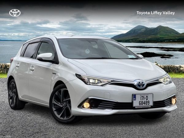 Toyota Auris Hatchback, Petrol Hybrid, 2017, White