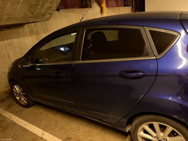 Ford Fiesta Hatchback, Petrol, 2016, Blue