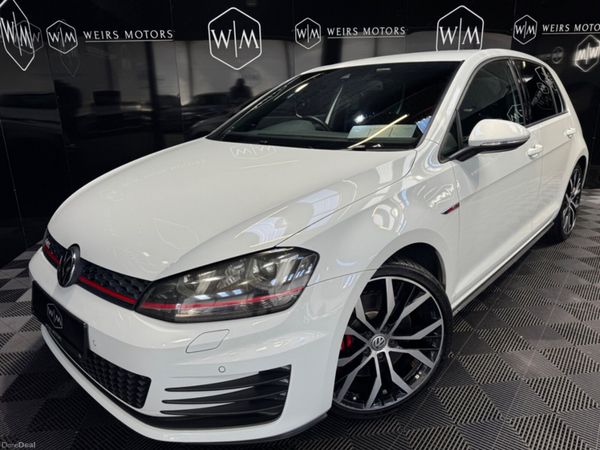 Volkswagen Golf Hatchback, Petrol, 2014, White