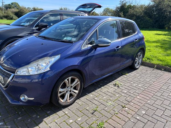 Peugeot 208 Hatchback, Diesel, 2013, Blue