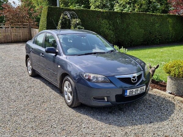 Mazda Mazda3 Saloon, Diesel, 2009, Grey