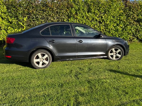 Volkswagen Jetta Saloon, Diesel, 2013, Black
