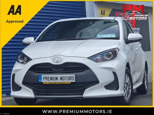 Toyota Yaris Hatchback, Petrol, 2021, White