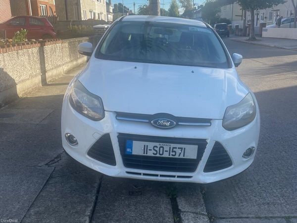 Ford Focus Hatchback, Diesel, 2011, White