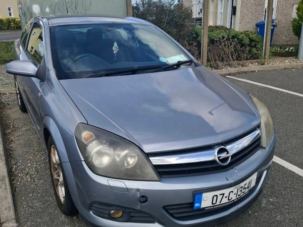Opel Astra Hatchback, Petrol, 2007, Silver