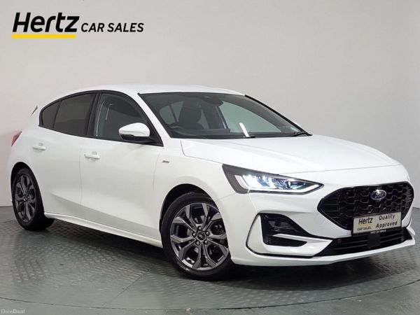 Ford Focus Hatchback, Diesel, 2023, White