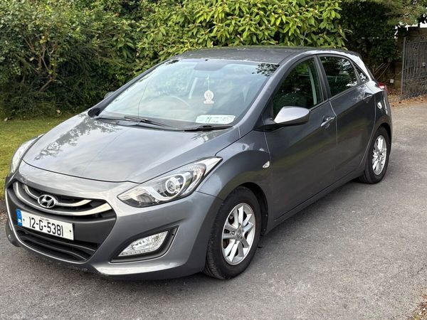 Hyundai i30 Hatchback, Diesel, 2012, Grey