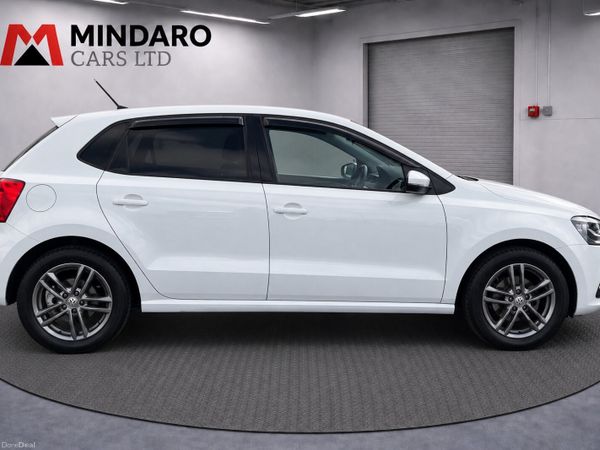 Volkswagen Polo Hatchback, Petrol, 2016, White