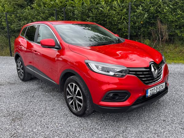 Renault Kadjar SUV, Petrol, 2022, Red