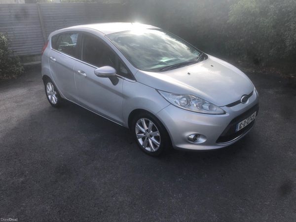 Ford Fiesta Hatchback, Diesel, 2010, Silver