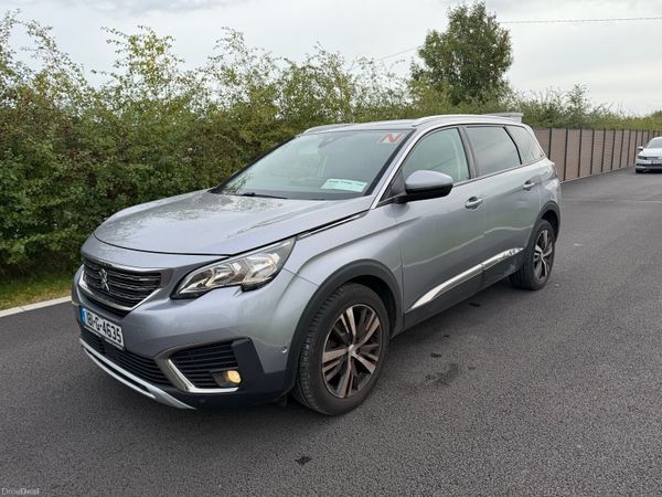 Peugeot 5008 MPV, Diesel, 2018, Grey