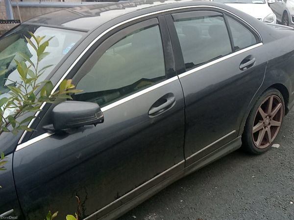 Mercedes-Benz C-Class Saloon, Diesel, 2009, Grey