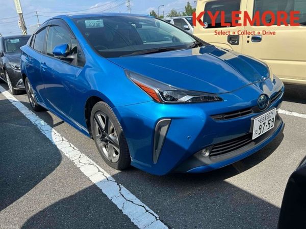 Toyota Prius Hatchback, Petrol Hybrid, 2022, Blue
