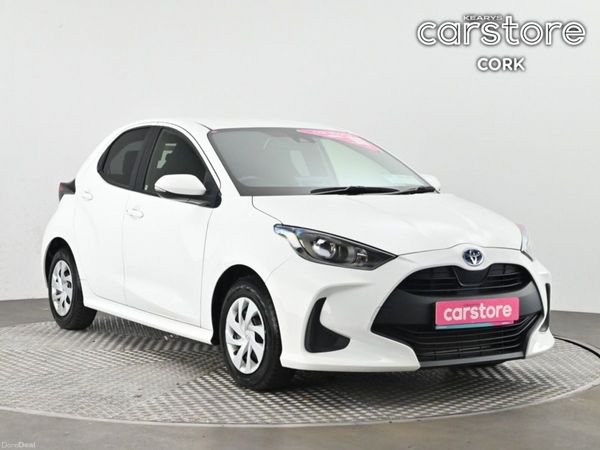 Toyota Yaris Hatchback, Petrol Hybrid, 2023, White
