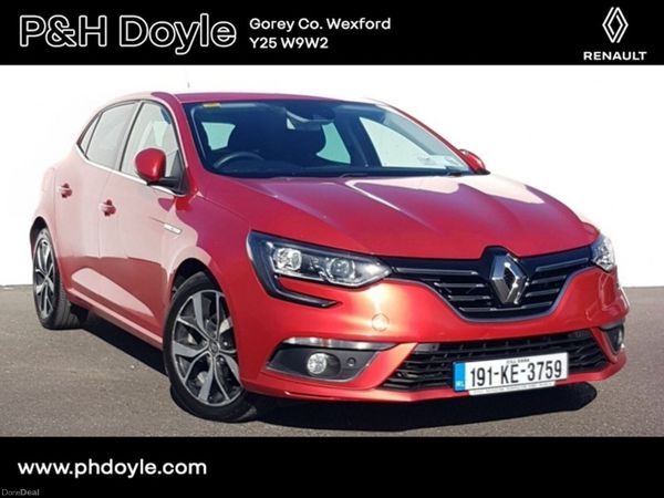 Renault Megane Hatchback, Diesel, 2019, Red