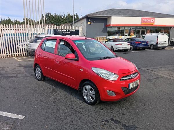 Hyundai i10 Hatchback, Petrol, 2011, Red