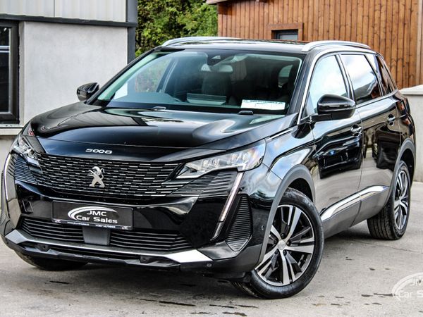 Peugeot 5008 MPV, Diesel, 2022, Black