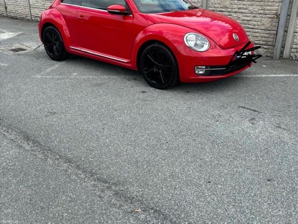 Volkswagen Beetle Hatchback, Petrol, 2016, Red