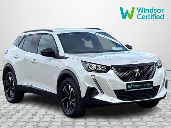 Peugeot 2008 MPV, Petrol, 2023, White