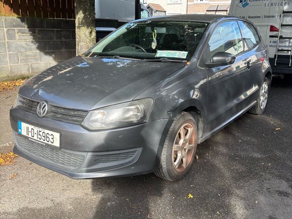 Volkswagen Polo Hatchback, Petrol, 2011, Grey