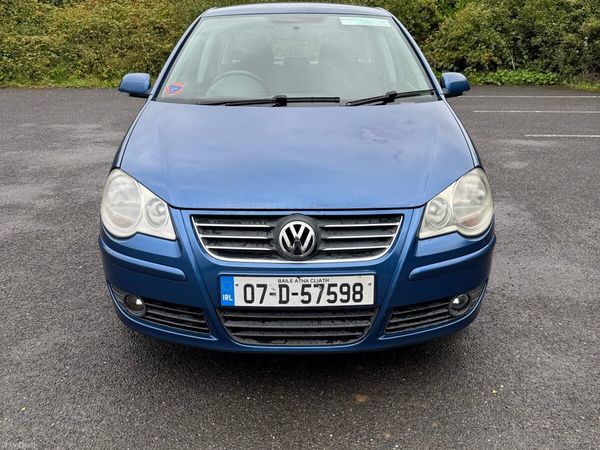 Volkswagen Polo Hatchback, Petrol, 2007, Blue