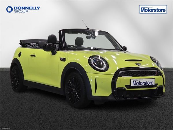 Mini Cooper Convertible, Petrol, 2023, Yellow