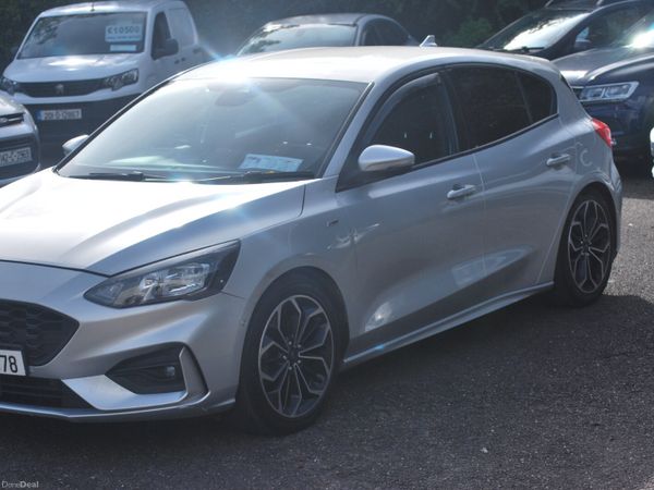 Ford Focus Hatchback, Diesel, 2021, Grey
