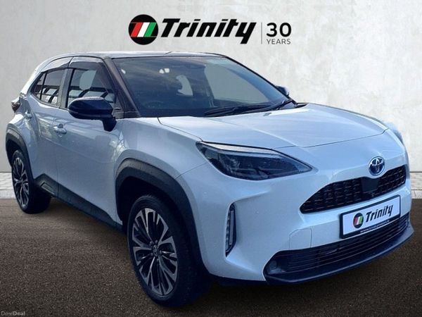 Toyota Yaris Cross Hatchback, Petrol Hybrid, 2023, White