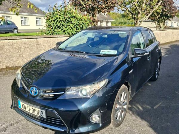 Toyota Auris Hatchback, Petrol Hybrid, 2013, Grey