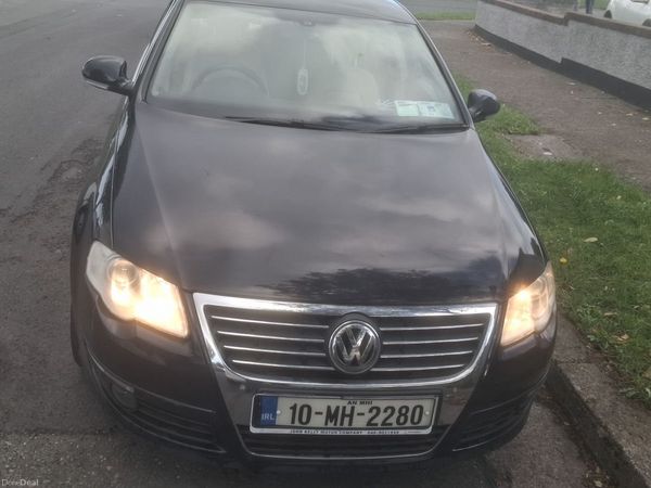 Volkswagen Passat Saloon, Diesel, 2010, Black