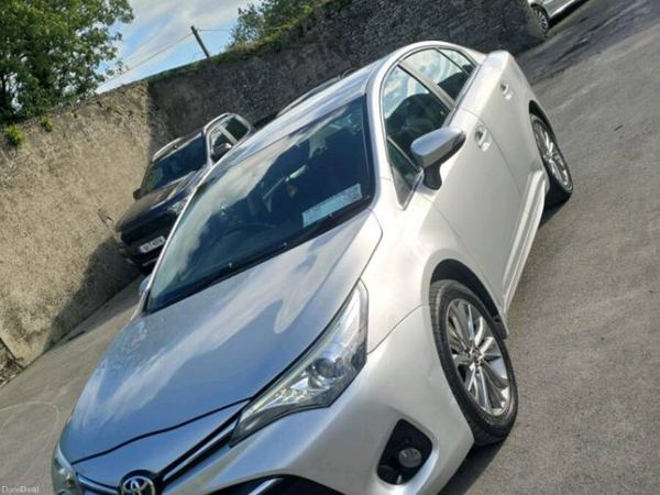Toyota Avensis Saloon, Diesel, 2017, Grey