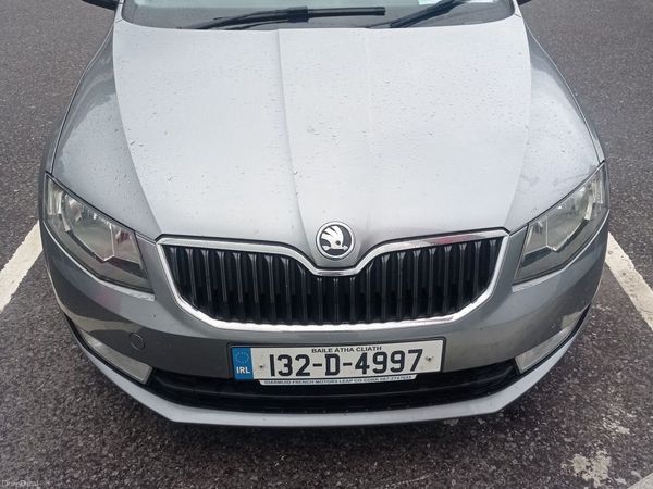 Skoda Octavia Saloon, Diesel, 2013, Grey