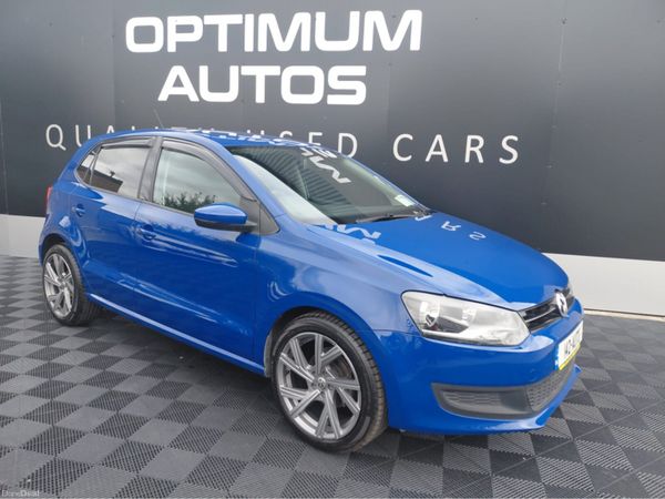 Volkswagen Polo Hatchback, Petrol, 2014, Blue