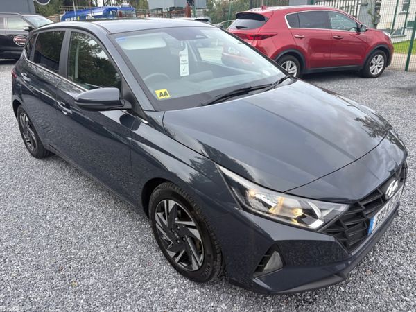 Hyundai i20 Hatchback, Petrol, 2022, Grey