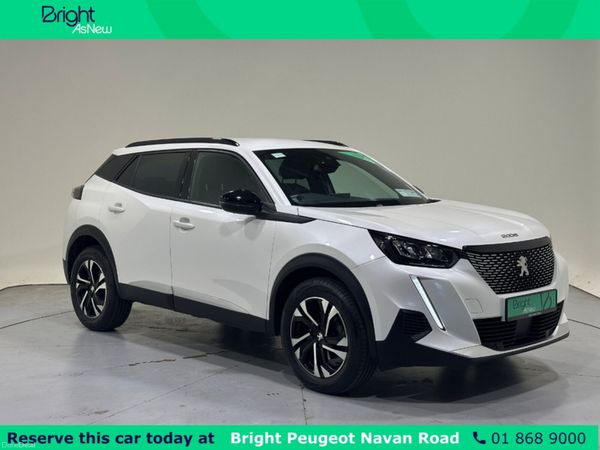 Peugeot 2008 MPV, Petrol, 2023, White